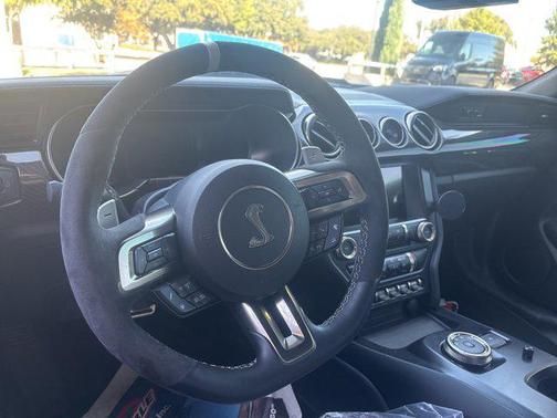 2021 Ford Shelby GT500 Base