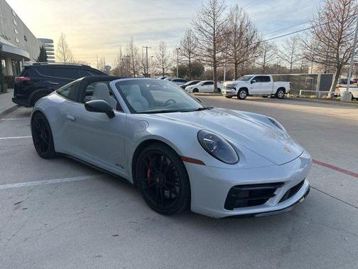2024 Porsche 911 Targa 4 GTS