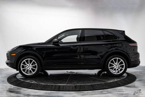 2022 Porsche Cayenne S