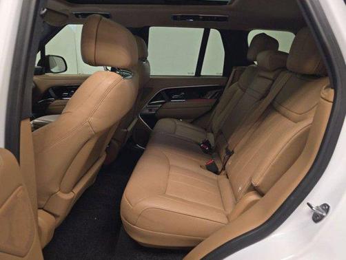 2023 Land Rover Range Rover P530 SE
