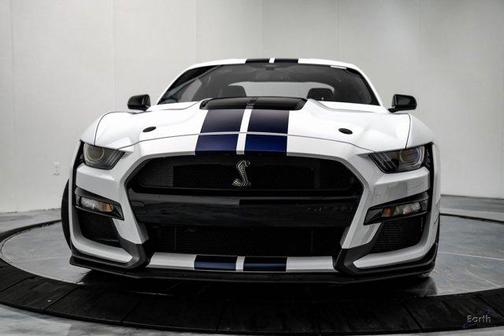 2021 Ford Shelby GT500 Base