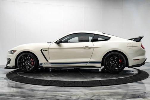 2020 Ford Shelby GT350R Base