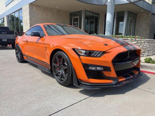 Twister Orange Tri-Coat 2020 Ford Shelby GT500 Base