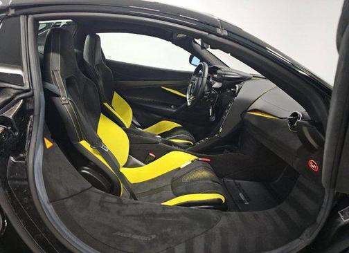 2024 McLaren 750S Spider