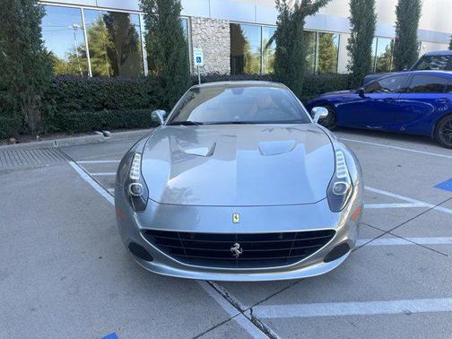 2016 Ferrari California T