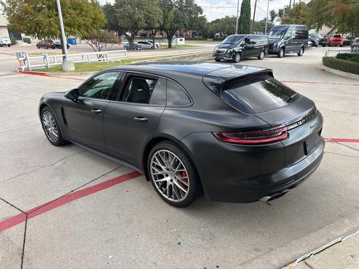 2018 Porsche Panamera Turbo