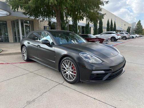 2018 Porsche Panamera Turbo