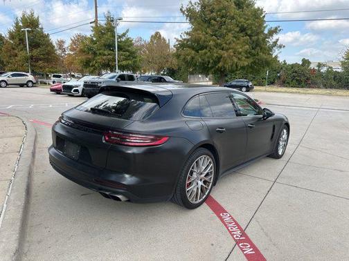 2018 Porsche Panamera Turbo