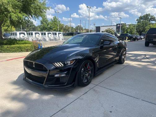 2021 Ford Shelby GT500 Base