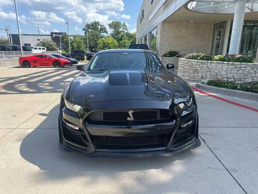 2021 Ford Shelby GT500 Base