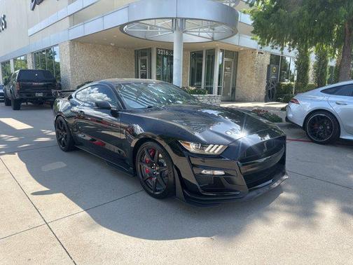 2021 Ford Shelby GT500 Base