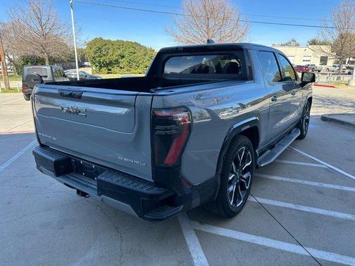 2024 GMC Sierra EV Denali Edition 1