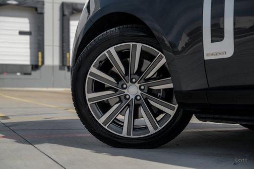 2023 Land Rover Range Rover Autobiography