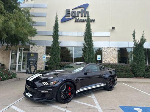2022 Ford Shelby GT500 Base