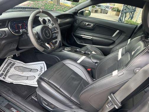 2022 Ford Shelby GT500 Base