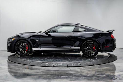 2022 Ford Shelby GT500 Base
