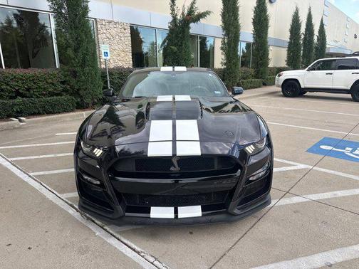 2022 Ford Shelby GT500 Base