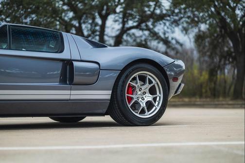 Tungsten Gray Clearcoat Metallic 2006 Ford GT 2dr Cpe