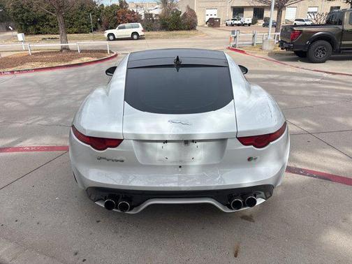 2016 Jaguar F-TYPE R