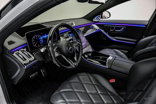 MANUFAKTUR Moonlight White Metallic 2024 Mercedes-Benz Maybach S 580 4MATIC