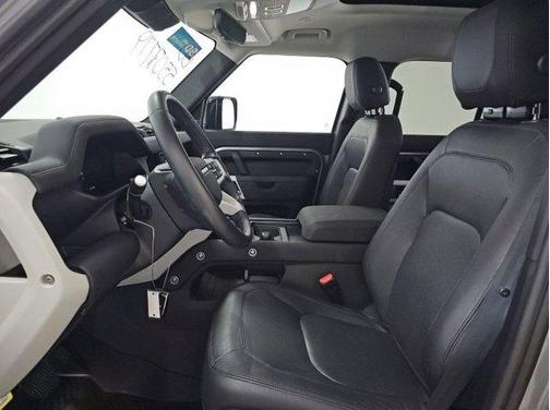 2024 Land Rover Defender 110 P400 S