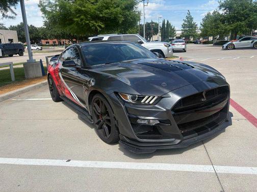 Magnetic Metallic 2020 Ford Shelby GT500 Base