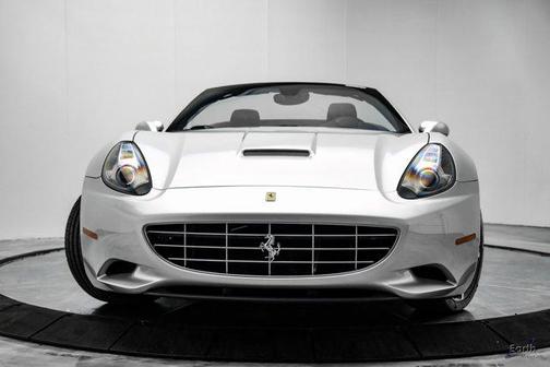 2013 Ferrari California Base