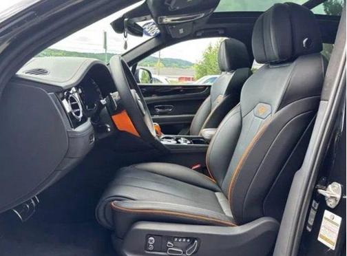 2024 Bentley Bentayga V8 FACTORY WARRANTY