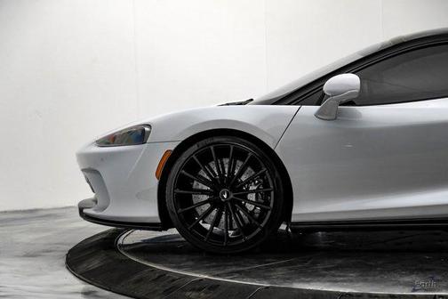 2022 McLaren GT Coupe