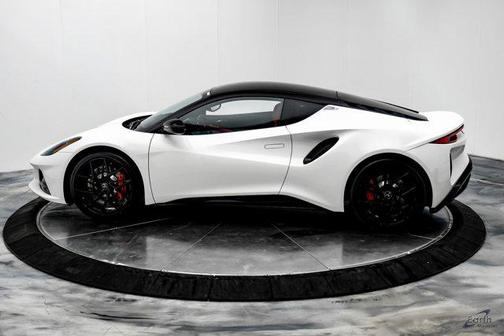 2026 Lotus Emira V6 SE