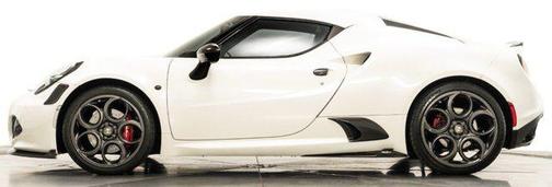 Madreperla White Tri-Coat 2015 Alfa Romeo 4C Base