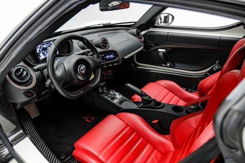 2015 Alfa Romeo 4C Base