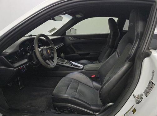 2023 Porsche 911 GT3 w/Touring Package
