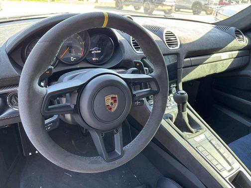 2025 Porsche 718 Cayman GT4 RS