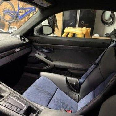 2025 Porsche 718 Cayman GT4 RS