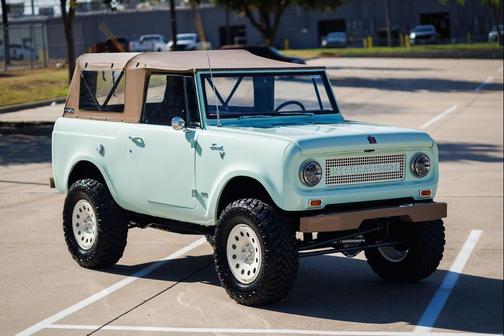 Seafoam Green 1968 International Scout 800 STUNNING Restomod!!!