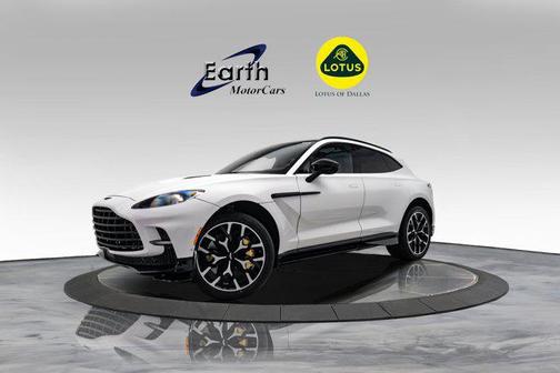 2023 Aston Martin DBX 707