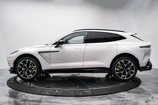 2023 Aston Martin DBX 707
