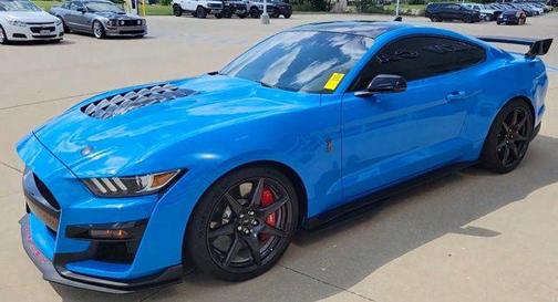 Grabber Blue Metallic 2022 Ford Shelby GT500 Base