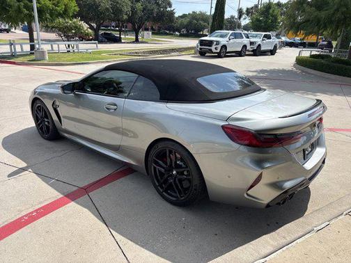 2022 BMW M8 Competition