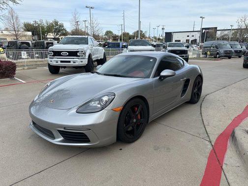 2017 Porsche 718 Cayman T