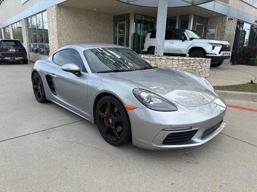 2017 Porsche 718 Cayman T