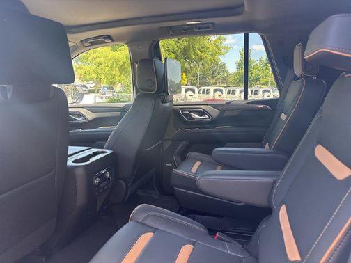 2024 GMC Yukon 4WD AT4