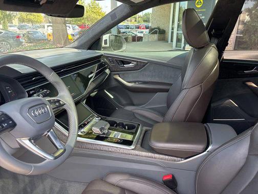 2021 Audi Q8 55 Prestige
