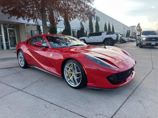 2018 Ferrari 812 Superfast Base