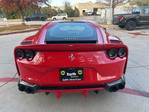 2018 Ferrari 812 Superfast Base