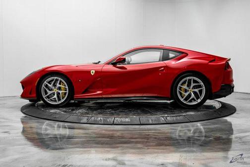 2018 Ferrari 812 Superfast Base