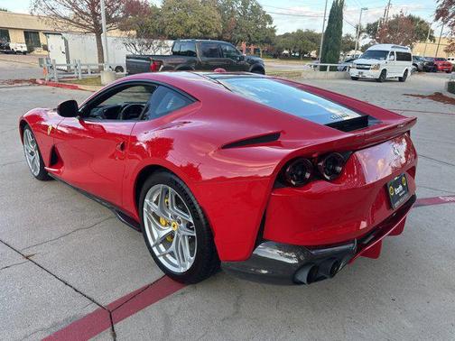 2018 Ferrari 812 Superfast Base