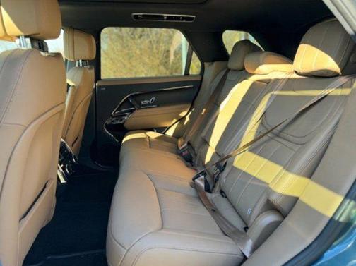 2024 Land Rover Range Rover Sport SE