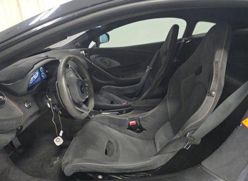 2019 McLaren 600LT Tons of Carbon Alcantara Interior Ceramic Brakes LOADED!